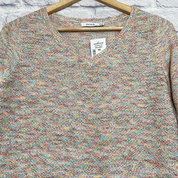 Ricki's V-Neck Curved Hem Pullover Sweater Space Dye Color Size Extra Small - Picture 4 of 15